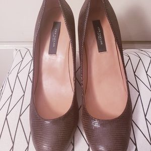 Ann Taylor "Kamela" Wedge Pump - Lizar